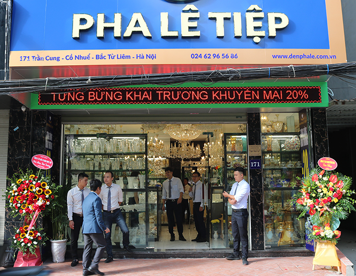 pha le Tiep chinh hang